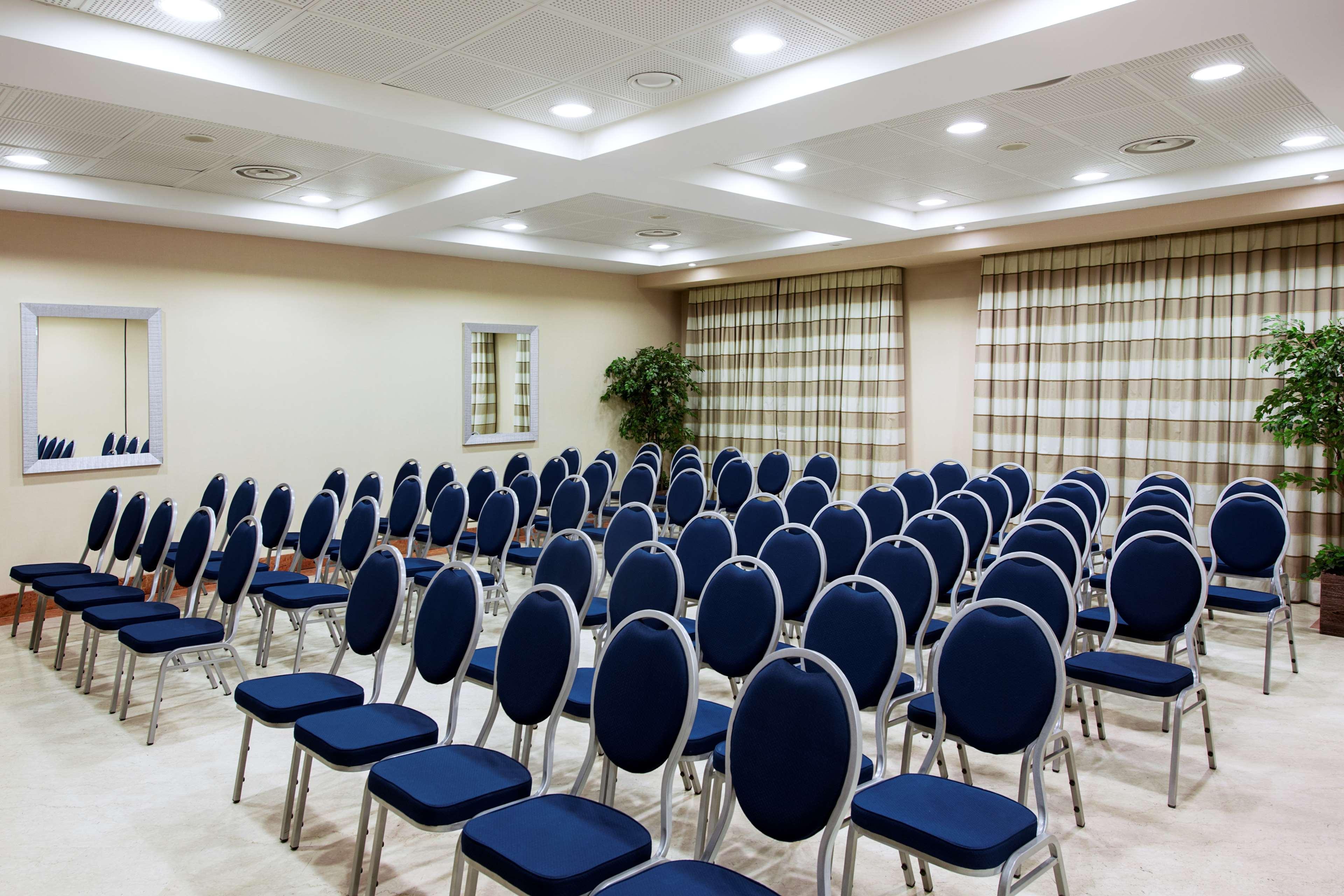 Nh Timisoara Hotell Eksteriør bilde